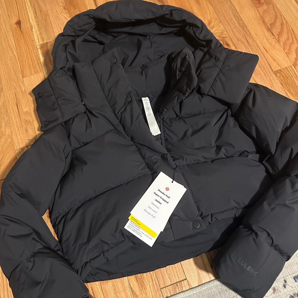 Lululemon Black Super-Cropped Wunder Puff Jacket